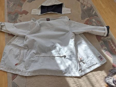 Jacke mit vielen Taschen