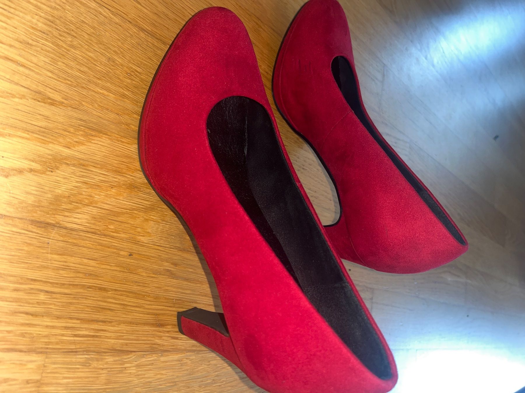Scarpe da donna: Roter High Heel Damenschuh – Usato da Sarmenstorf venduto da Agalot 3