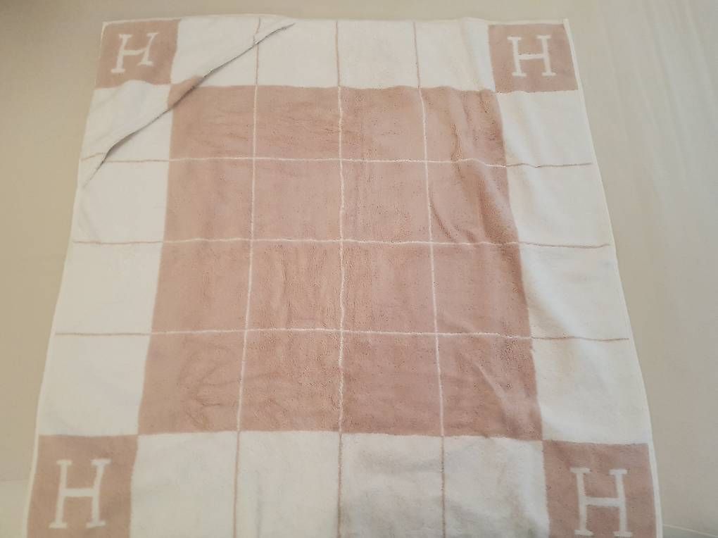 Teli da bagno: HERMES Babybadetuch "Avalon" - beige – Usato da Lausen venduto da mirip86 1