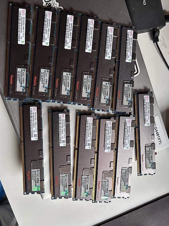 Server: 12x RAM Server 8GB DDR3 ECC (Totale 96GB) – Usato da Vaglio venduto da Arabella1973