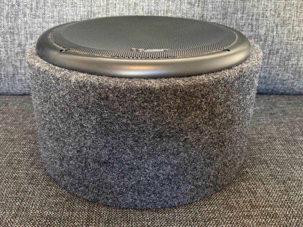 Infinity Casse acustiche: Infinity Reference 1200 BT Auto-Subwoofer mit Bassbox – Usato da Heiligkreuz - Mels venduto da indego 1