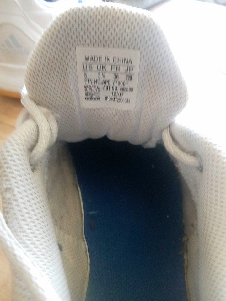 Adidas Herrenschuhe: Adidas Hallenschuhe Grösse 36 gebraucht – Gebraucht aus Magden von Mandy13 3