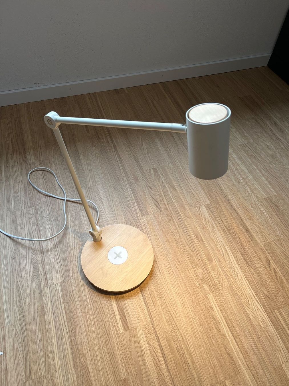 Ikea Lampade: IKEA Arbeitsleuchte mit Ladefunktion – Usato da Suhr venduto da fabiohunziker
