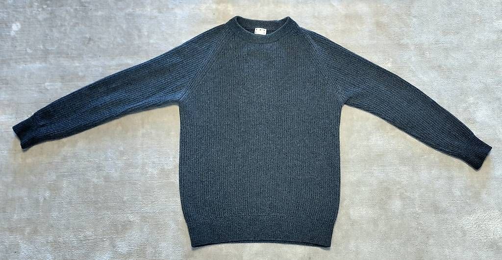 Pulls & Sweat-shirts: ASKET - The Heavy Wool Sweater – D'occasion à Bülach par hunzisev