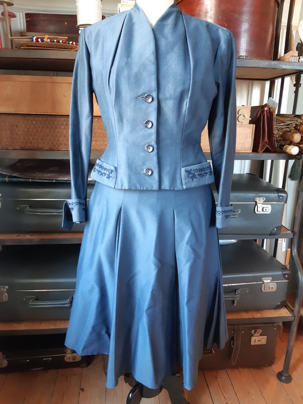 Anzüge & Kostüme: Zweiteiler Vintage blau – Gebraucht aus Arbon von torso444