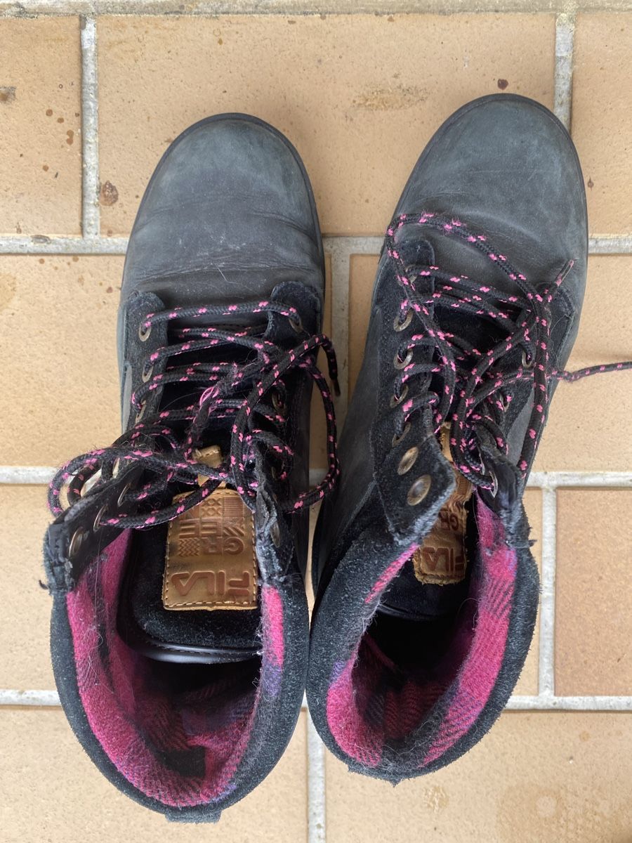 Fila Scarpe da donna: Fila hiking black boots EU 39 – Usato da St-Cergue venduto da noabzz 6