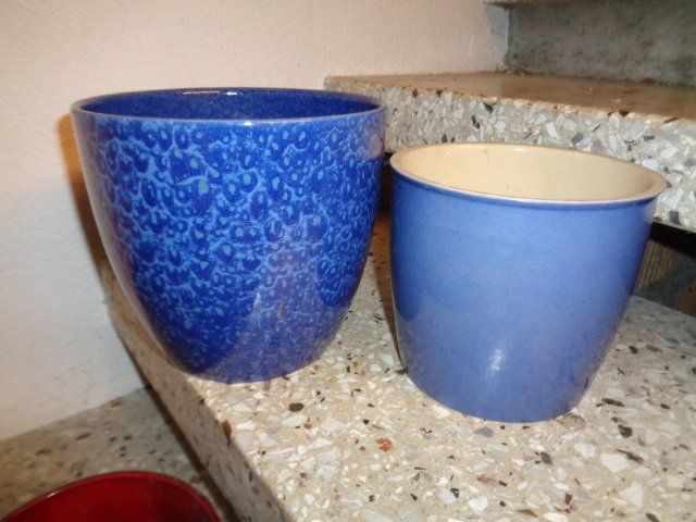 Blumentöpfe: 2 schöne blaue Übertöpfe Blumen  Töpfe – Gebraucht aus Bürglen TG von Nobi99