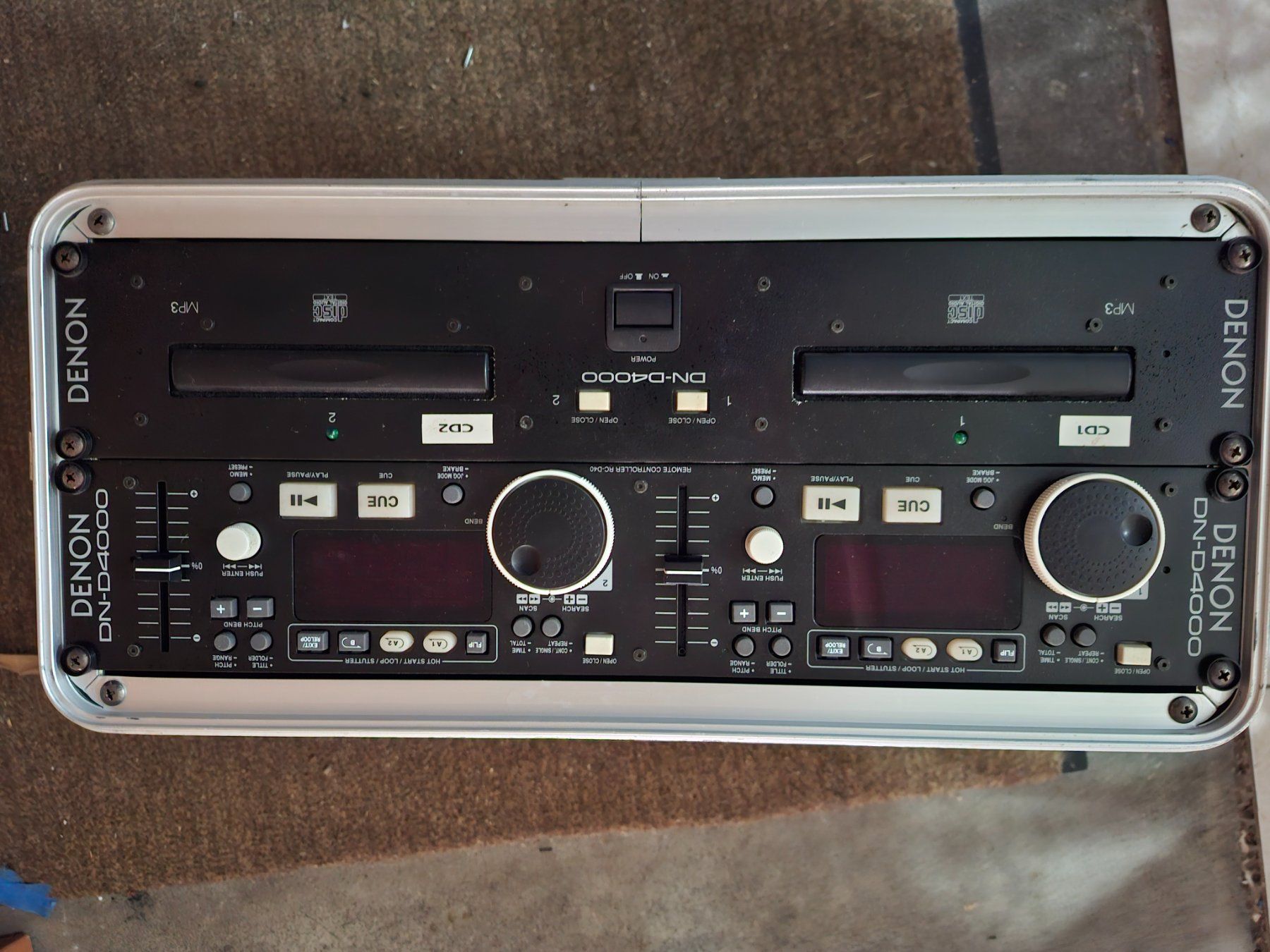 Lettore multimediale & Streamer: Denon DN-D4000 Double Lecteur CD/MP3 en flightcase – Usato da La Tour-de-Trême venduto da vin_9fk2 1