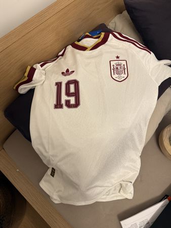 Lamine Yamal Spanien Trikot