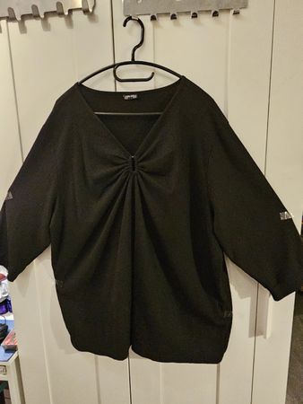 Schwarze 3/4 Arm Tunika von "Laura Torelli Plus" Gr. 52/54