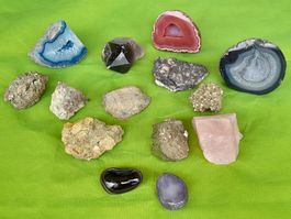 Lot div.Mineralien