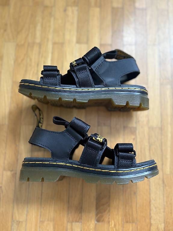 Scarpe per ragazzi: NEU! Dr. Martins Kindersandalen  – Usato da Schlieren venduto da var_dms8 2