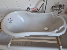 Babywanne inkl. Gitter für Badewanne zu verkaufen