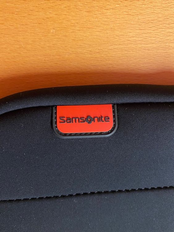 Housse Airglow Sleeve Samsonite Pour Tablettes Et PC Portables 15.6