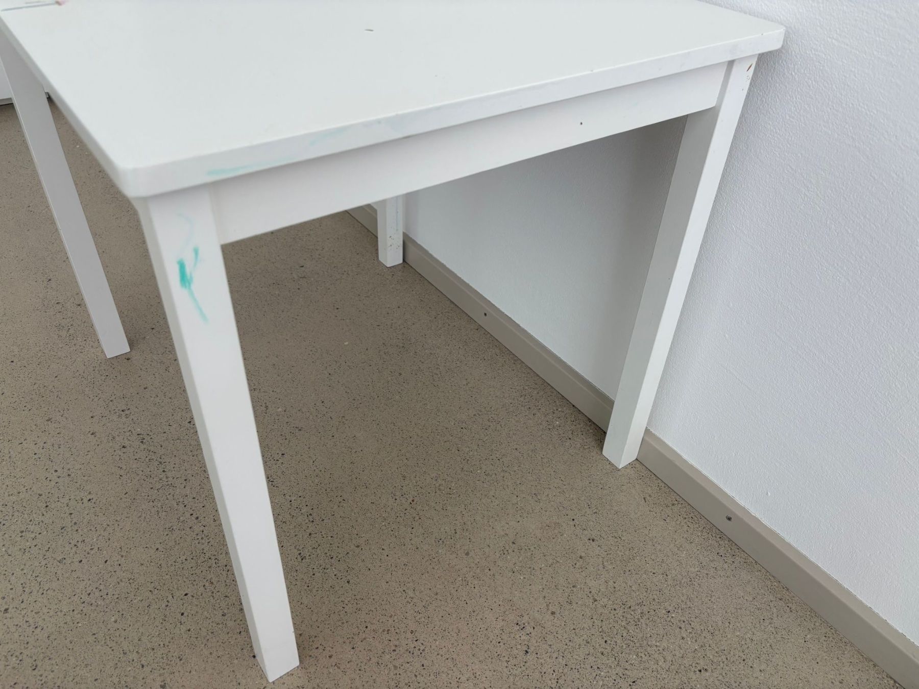 Ikea Tavoli: Kindertisch IKEA Sundvik inkl. 4 Stühlen – Usato da Zürich venduto da fbo24 2