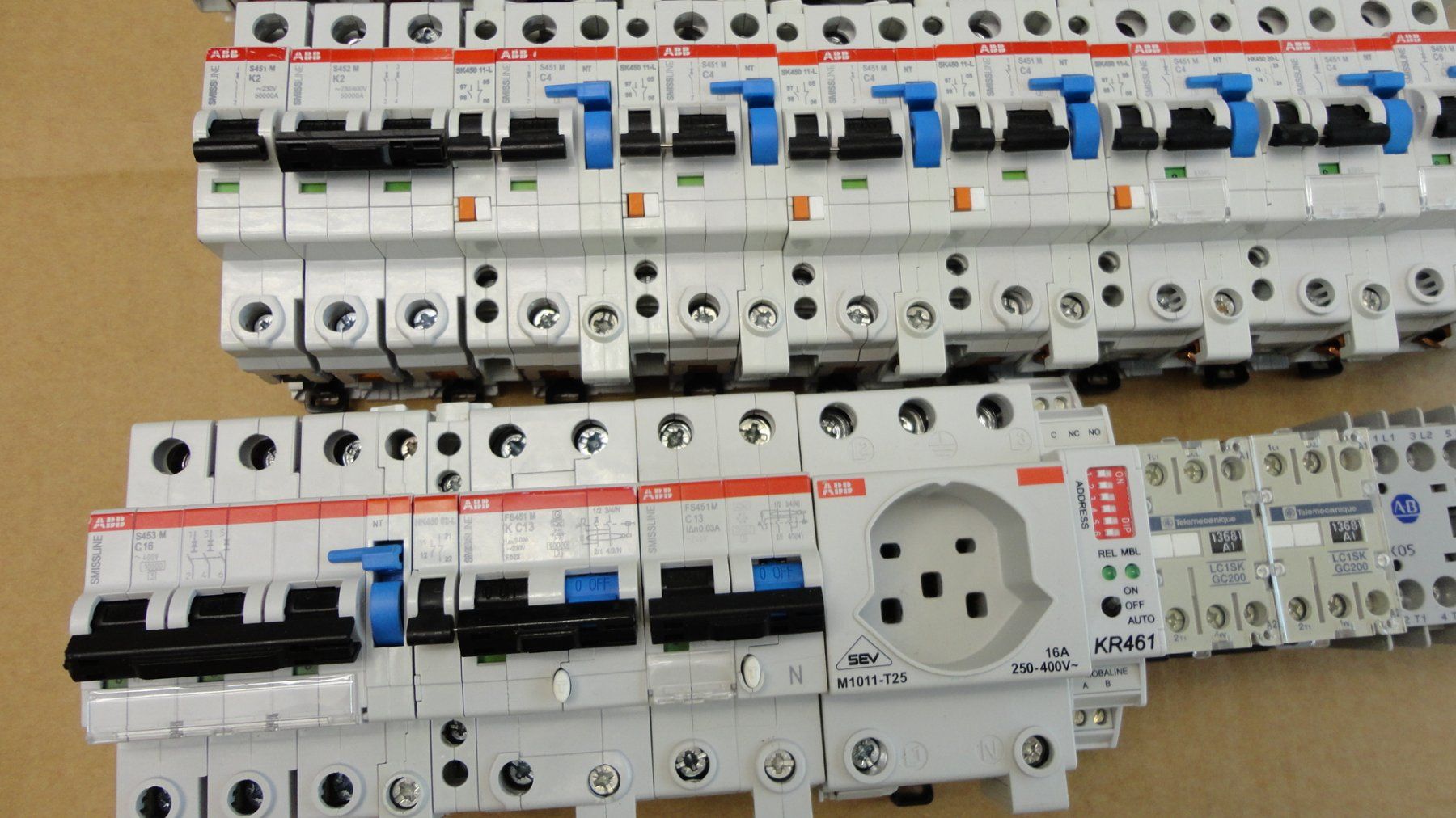ABB Stromzufuhr: FI&LS ABB SMISSLINE Leitungsschutzschalter – Gebraucht aus Emmen von Dora024 5
