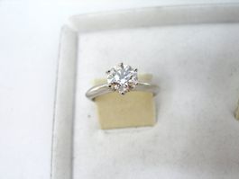 0.950 PLATIN SOLITAIRE RING 1.19 CT D COLOR