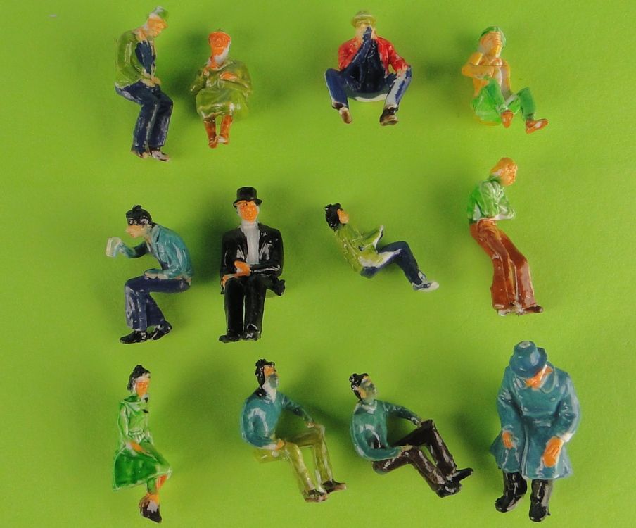 Preiser 10025 H0 Sitzende Zuschauer - Modellbau Figuren Für Eisenbahn Diorama