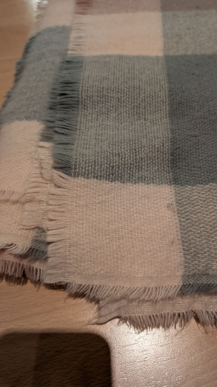 Foulard & Sciarpe: grosser Winterschal – Usato da Birrwil venduto da dan_jdw7 1