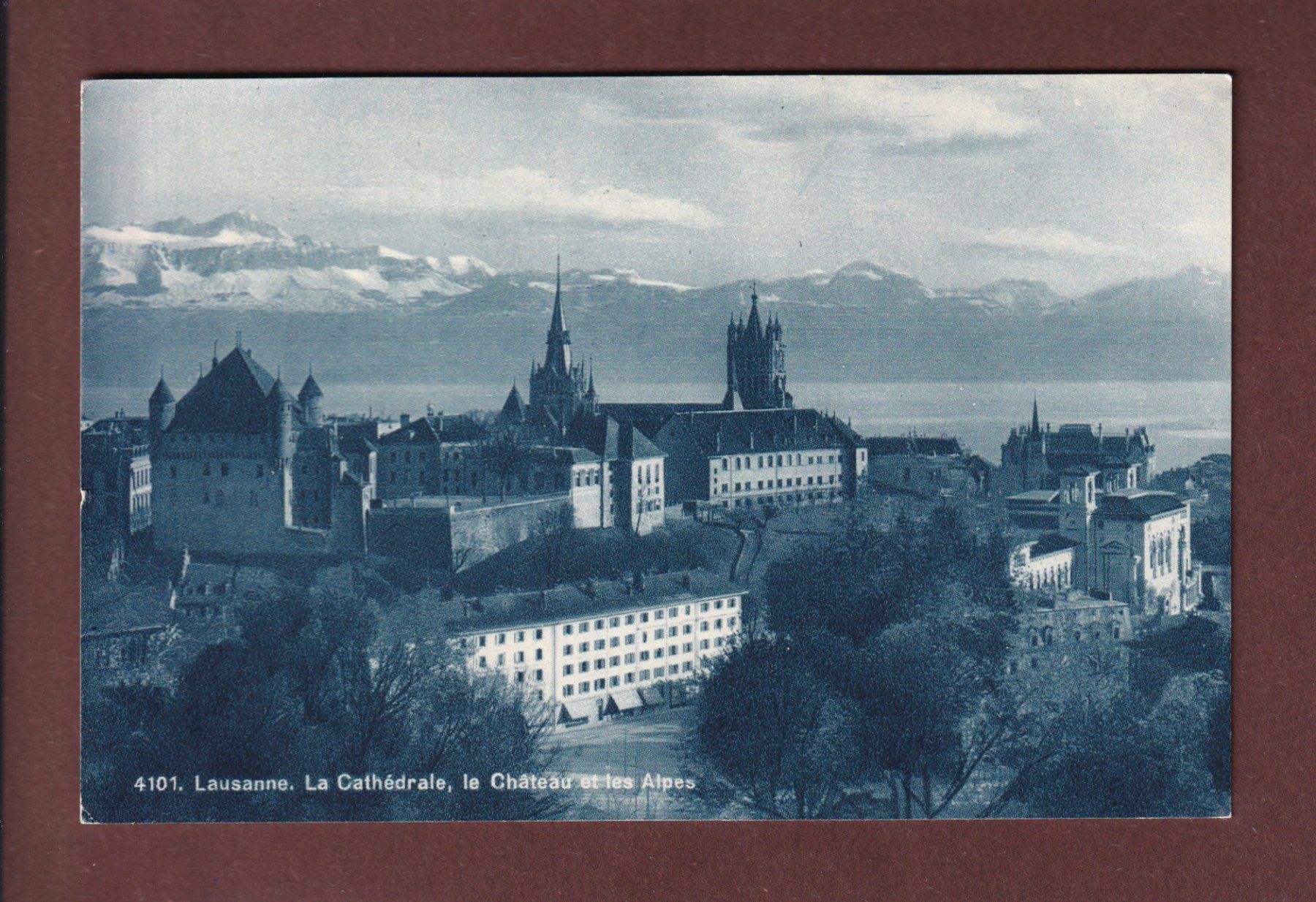Cartoline postali: LAUSANNE - Cathédrale et Château - 1928 – Usato da Pully venduto da nicecards