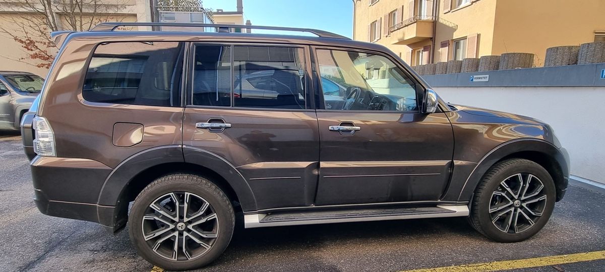 Mitsubishi Automobili: Mitsubishi Pajero V80 – Usato da Münchenstein venduto da JonnyR14 3