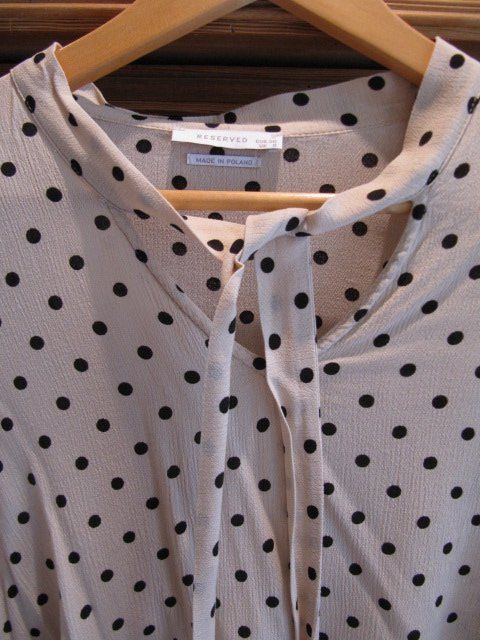 Blusen: Schlupfbluse mit Bindeband, Gr. 36, Farbe nude – Gebraucht aus Wenslingen von kasjupeia 1