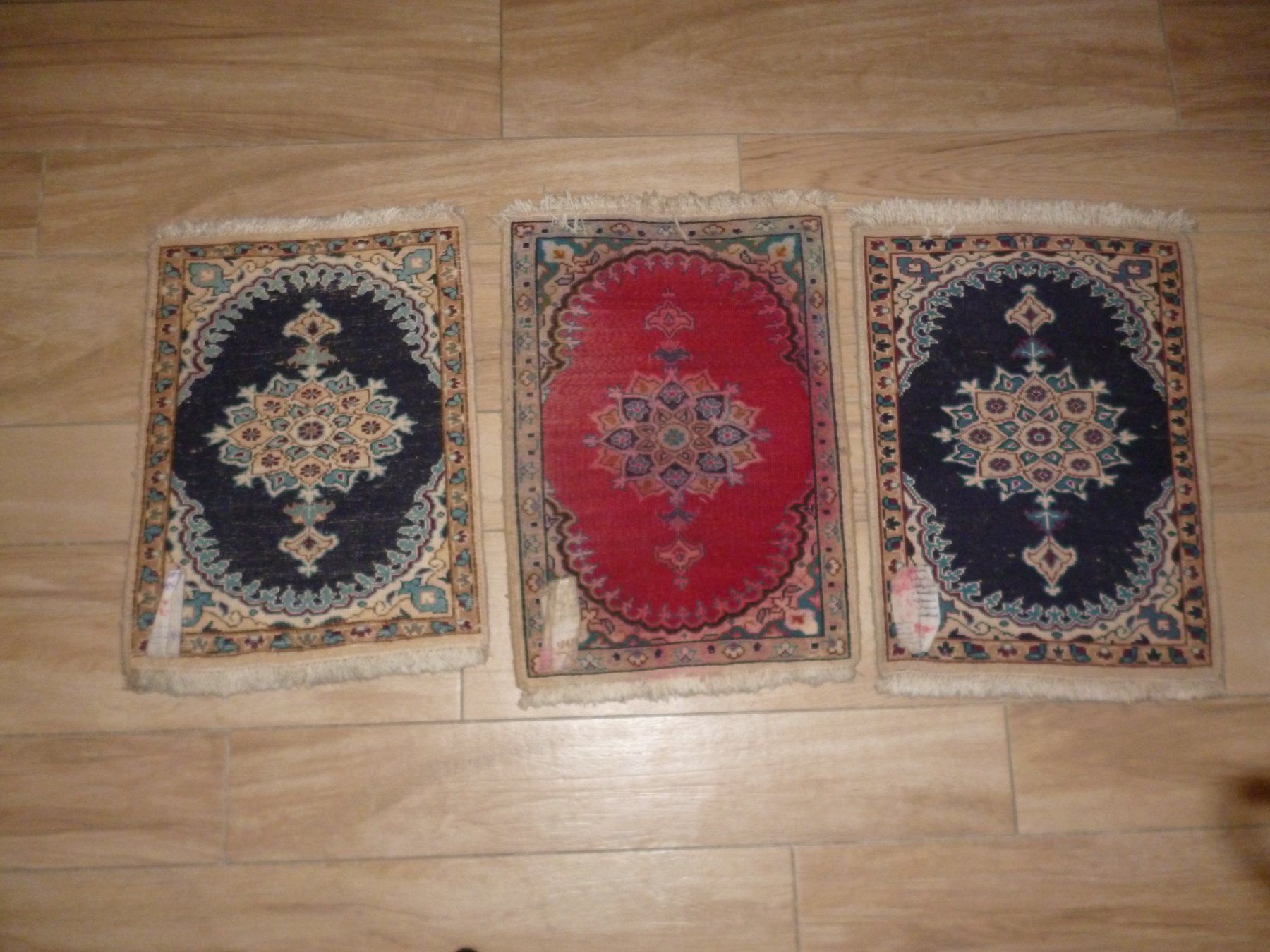 Tapis: 3 Tapis – D'occasion à les geneveys sur coffrane par chollet1983 2
