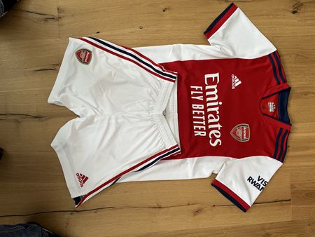 Arsenal SAKA 7 Set, Top Zustand. Grösse M