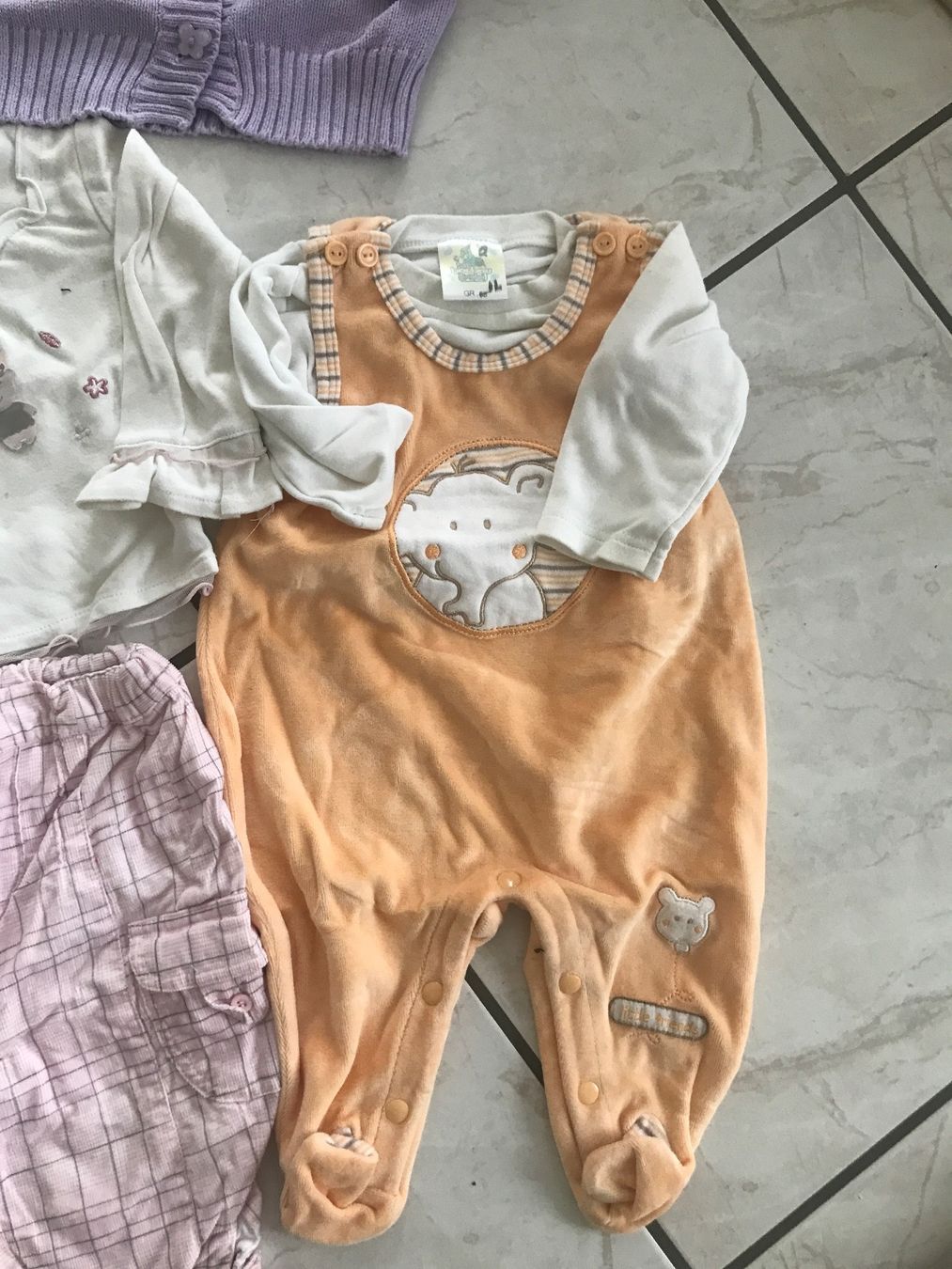 Lotti & Set di vestiti: Kleiderset 7 Teile Grösse 68 – Usato da St.Pantaleon venduto da frodobi 2