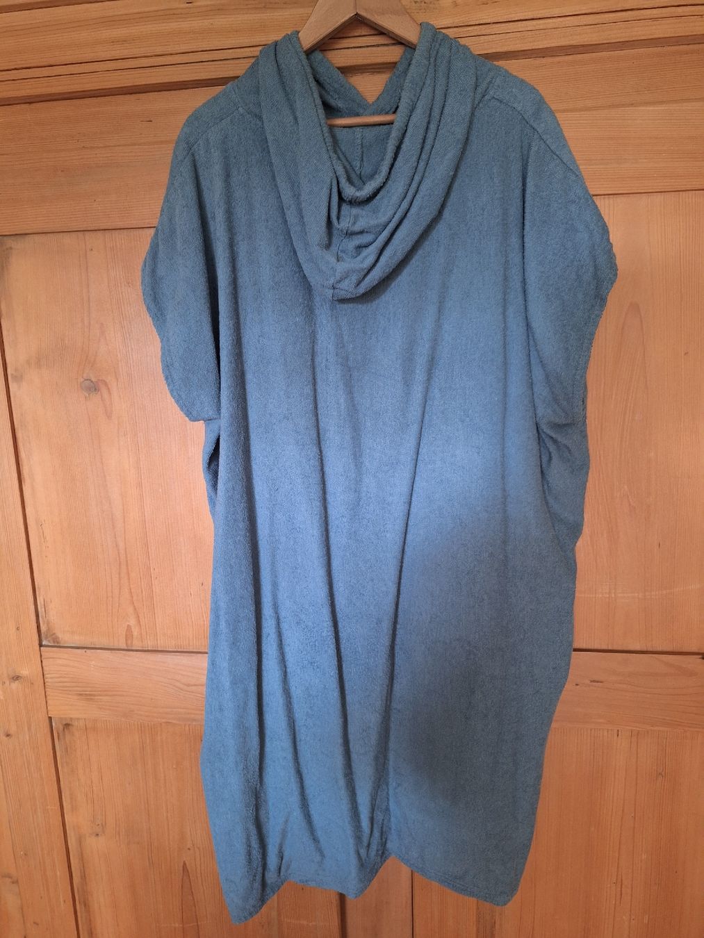 Sonstige Kleidung & Accessoires: frotte poncho – Gebraucht aus Marthalen von Flowy78 1