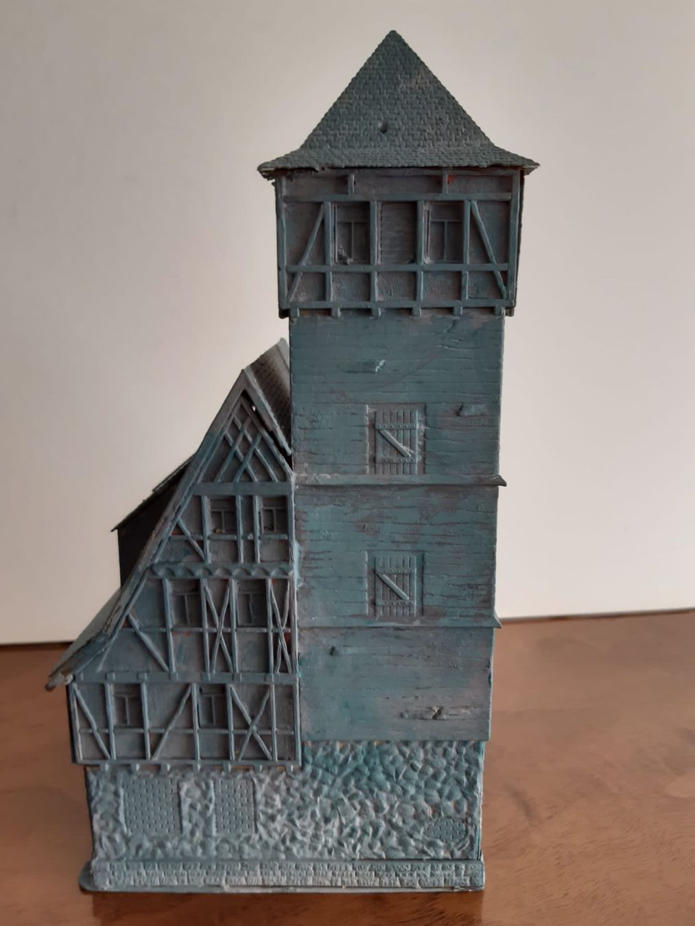 Vollmer Modellini di ferrovie: Vollmer Haus Nr. 20817 – Usato da Luzern venduto da Sontru 2