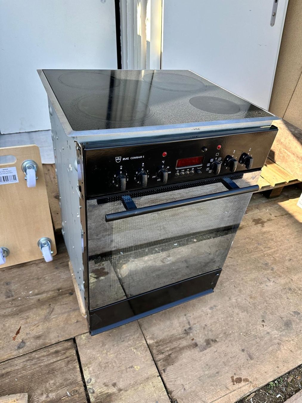 V-Zug Cucine: Backofen mit Glaskeramik – Usato da Spreitenbach venduto da Space_X 8