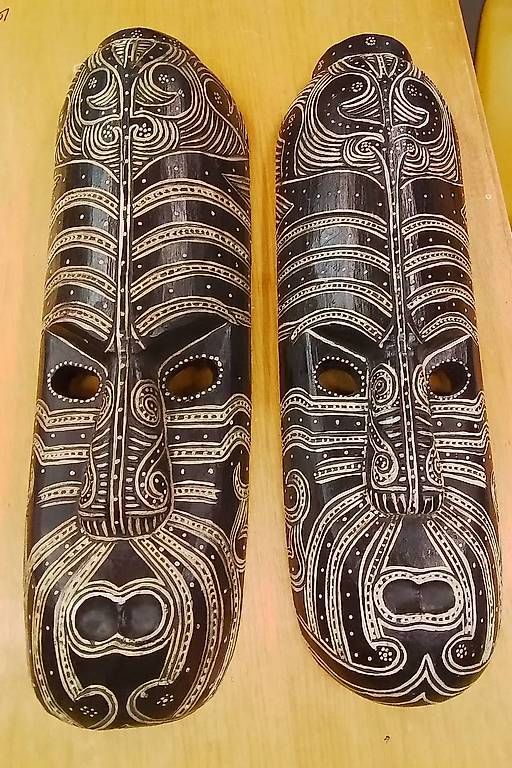 Arte internazionale: 2 masques africain ou polynésien en bois – Usato da Ardon venduto da Virgil7