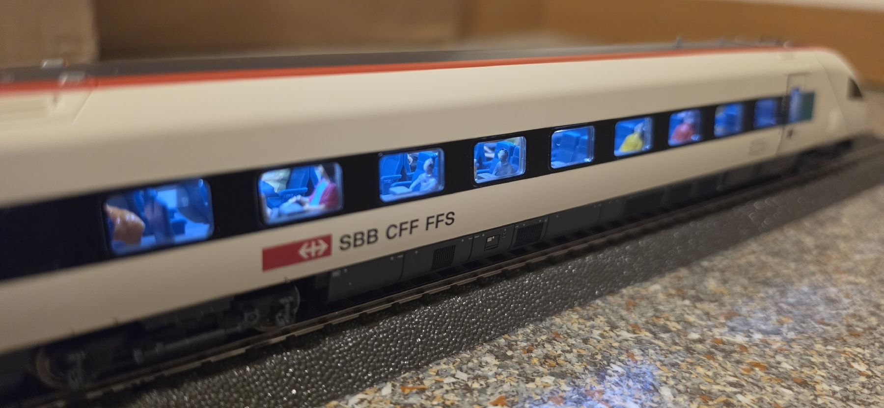 Roco Modelleisenbahnen: Roco ICN SBB Rabde 500 – Neu (gemäss Beschreibung) aus Bettlach von United83 8