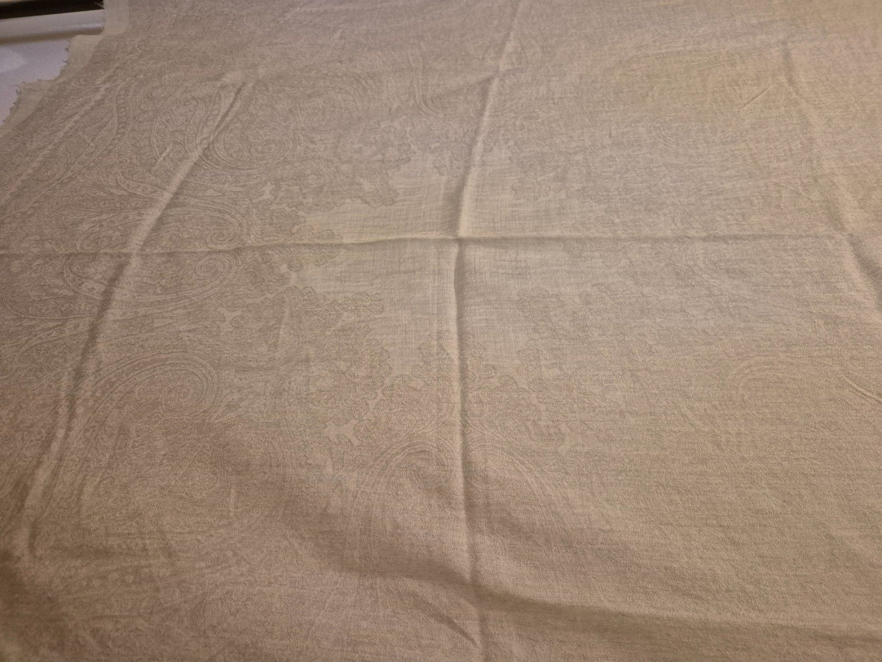 Escada Foulards, Tücher & Schals: Tuch von Escada, beige – Gebraucht aus Niederhasli von mybluefish 1