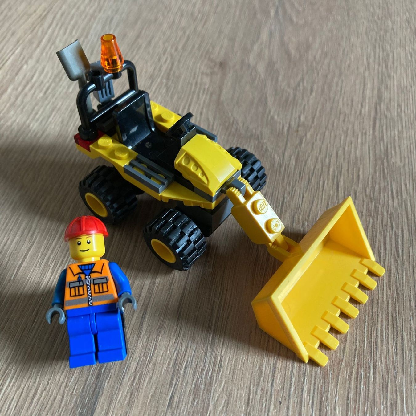 Lego Kit di costruzioni: LEGO City 7246 "Mini Digger" – Usato da Chézard-St-Martin venduto da blaserya