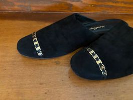 Salvatore Ferragamo schwarzes Wildleder Gr 40 1/2