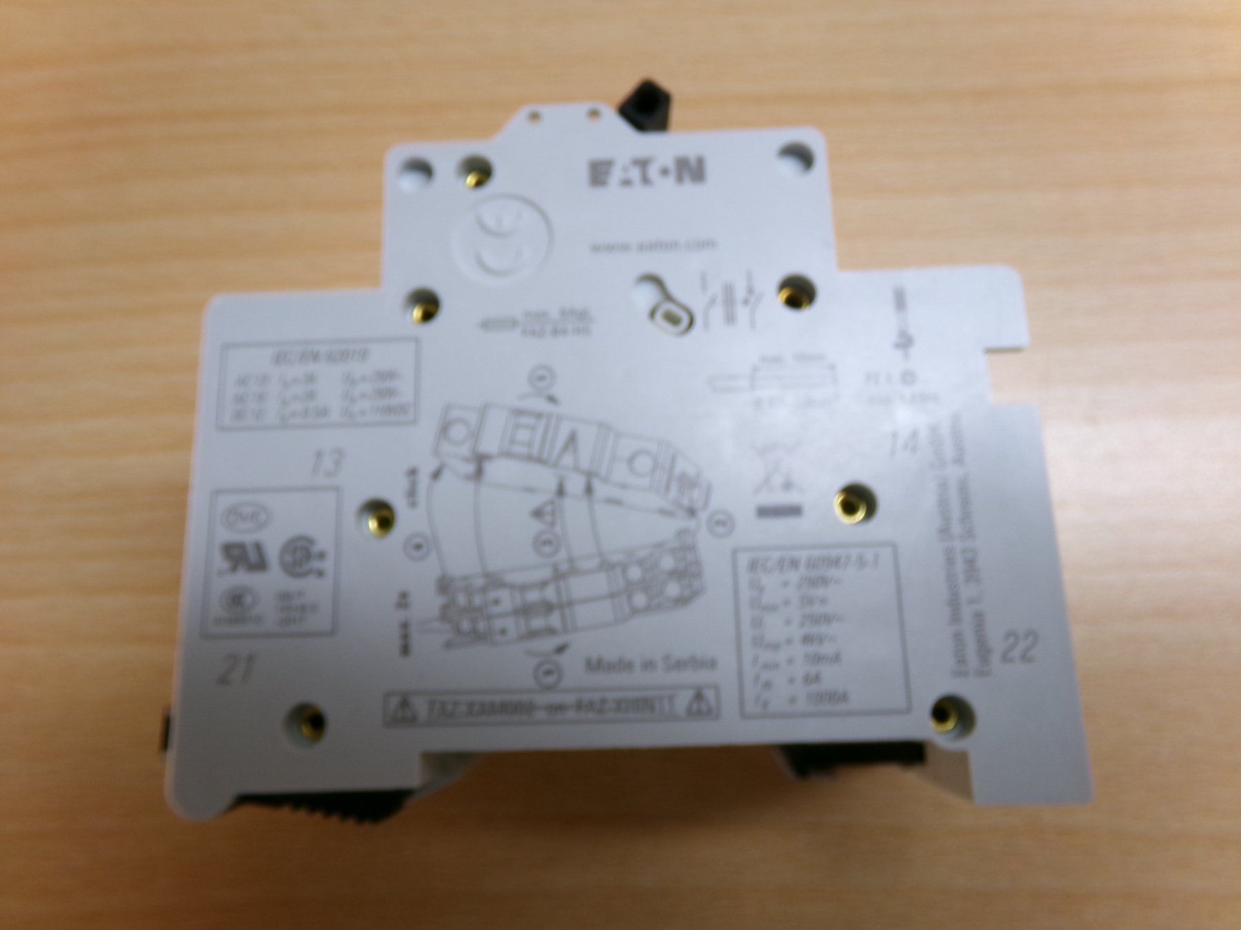 Eaton Interruttori: FI-LS B16 30mA mit HK Eaton – Usato da Hombrechtikon venduto da Maloev17 3