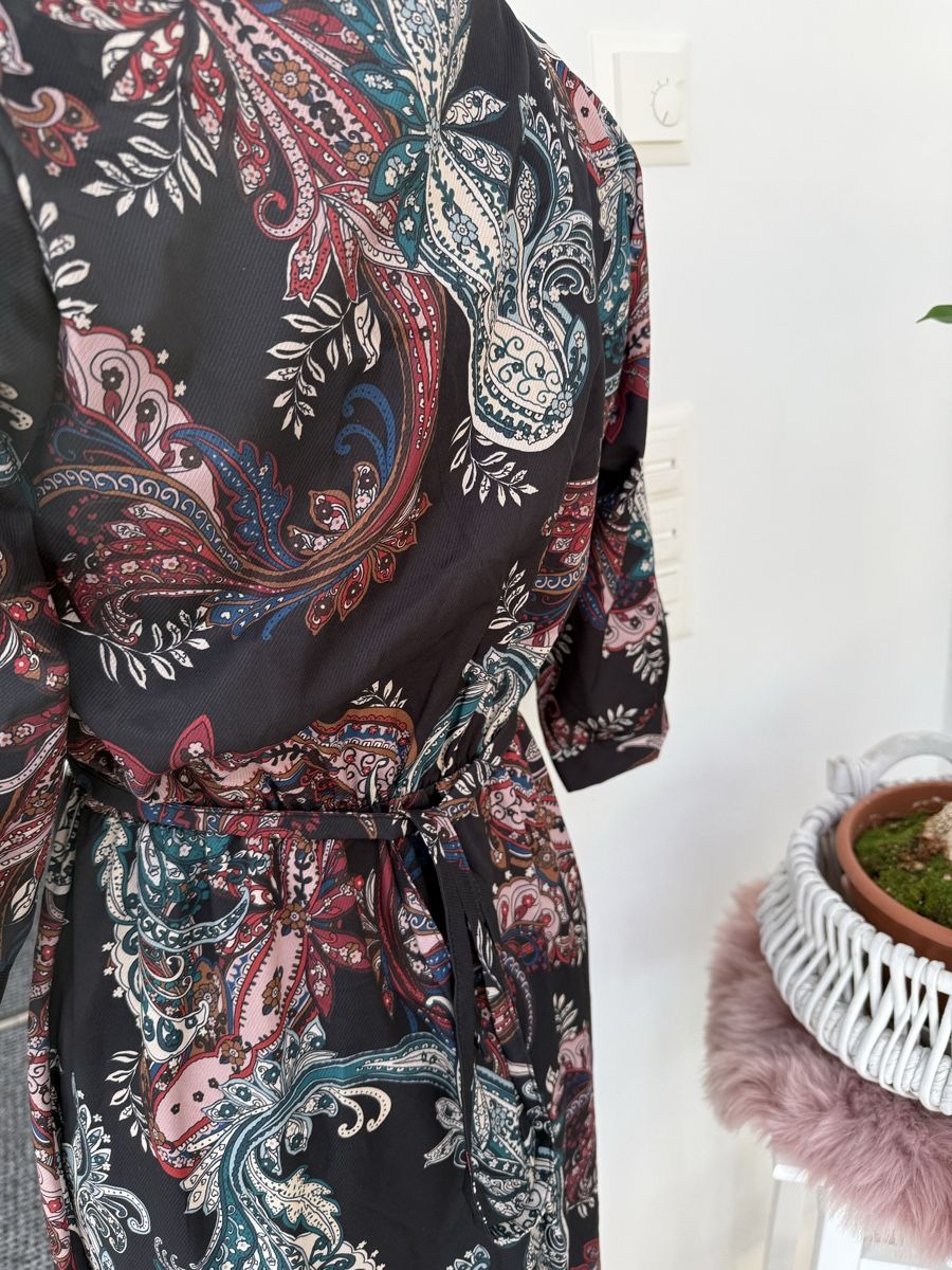 Vestiti: Kleid – Nuovo (secondo la descrizione) da visp venduto da Kmemo1 2