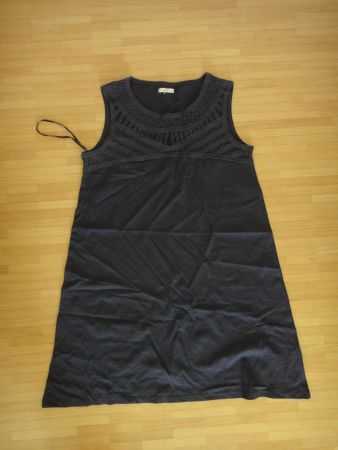 Sommerkleid Gr. M, dunkelblau, Häkelspitze, ärmellos