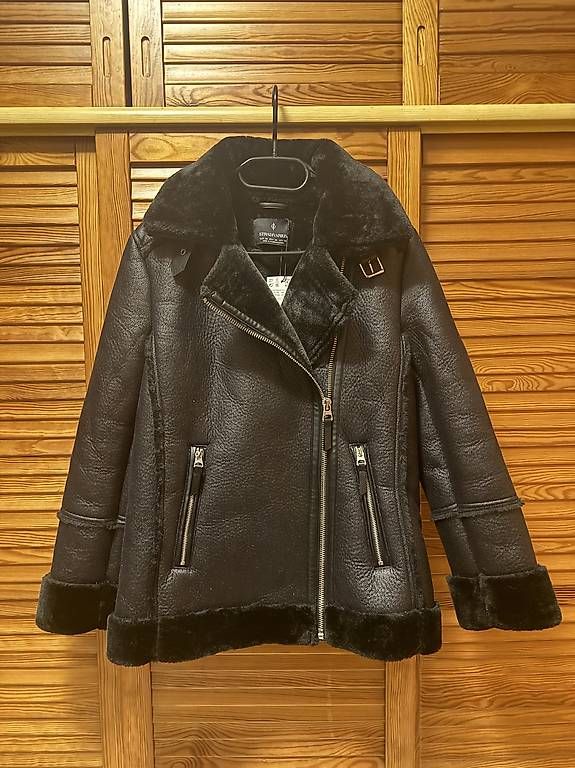 Jacken: Veste Stradivarius taille XS – Gebraucht aus La Praz von micatoune