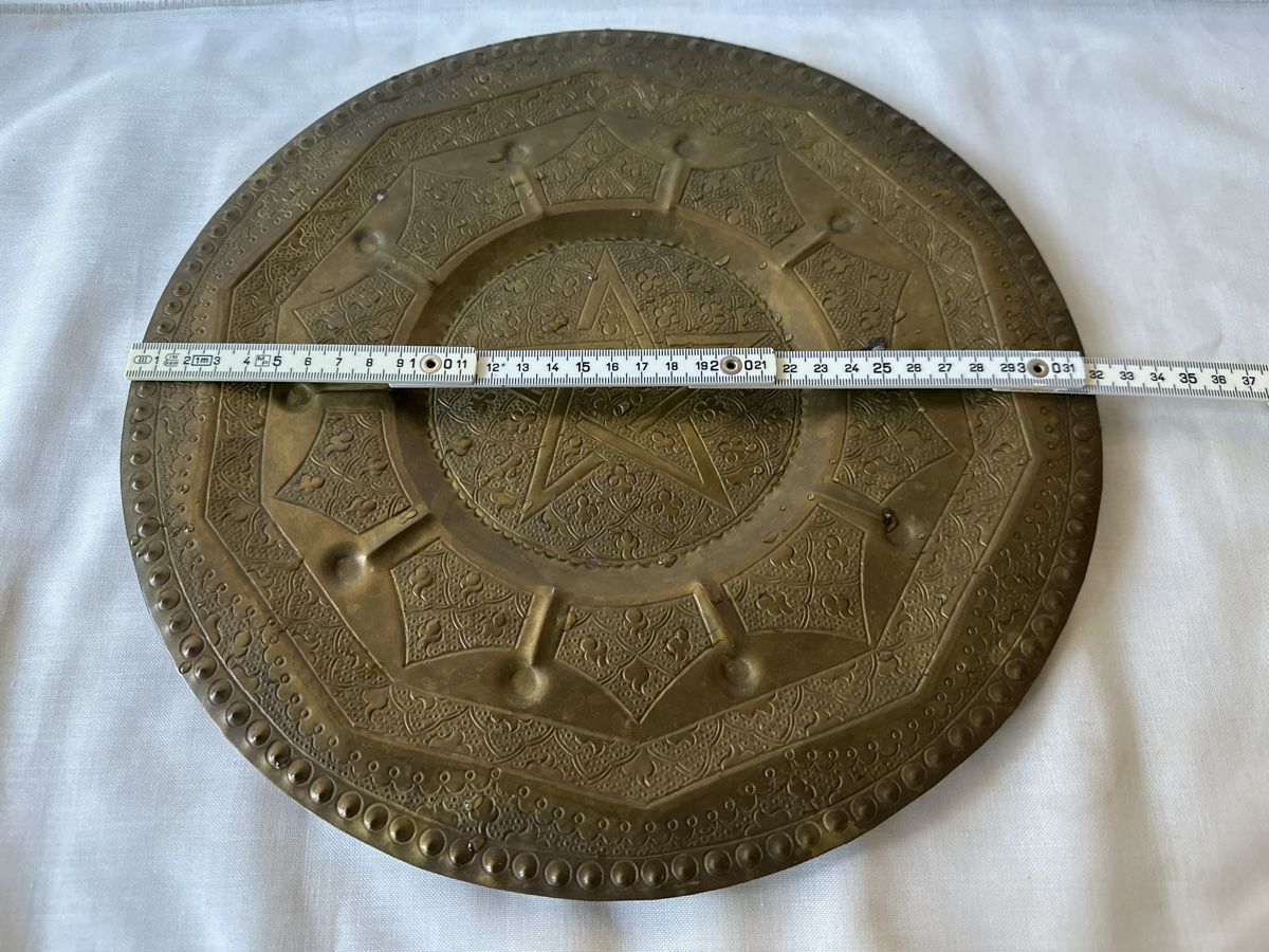 Servierplatten: Antike orientalische Messingplatte mit Sternmuster! – Gebraucht aus Zürich von Chaeffeler 2