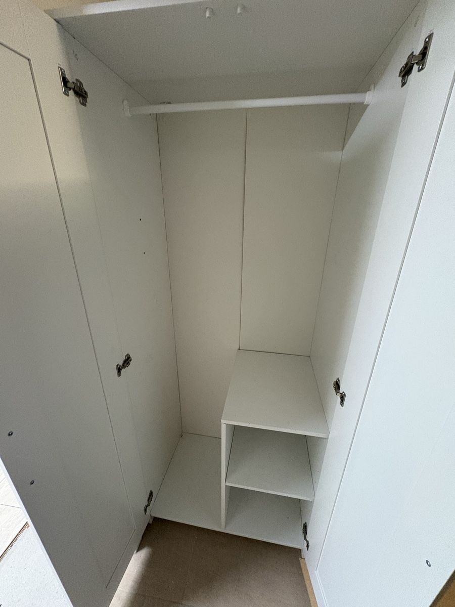 Armadi: Kasten Schrank von Ikea – Usato da Rümlang venduto da Sambas19 1