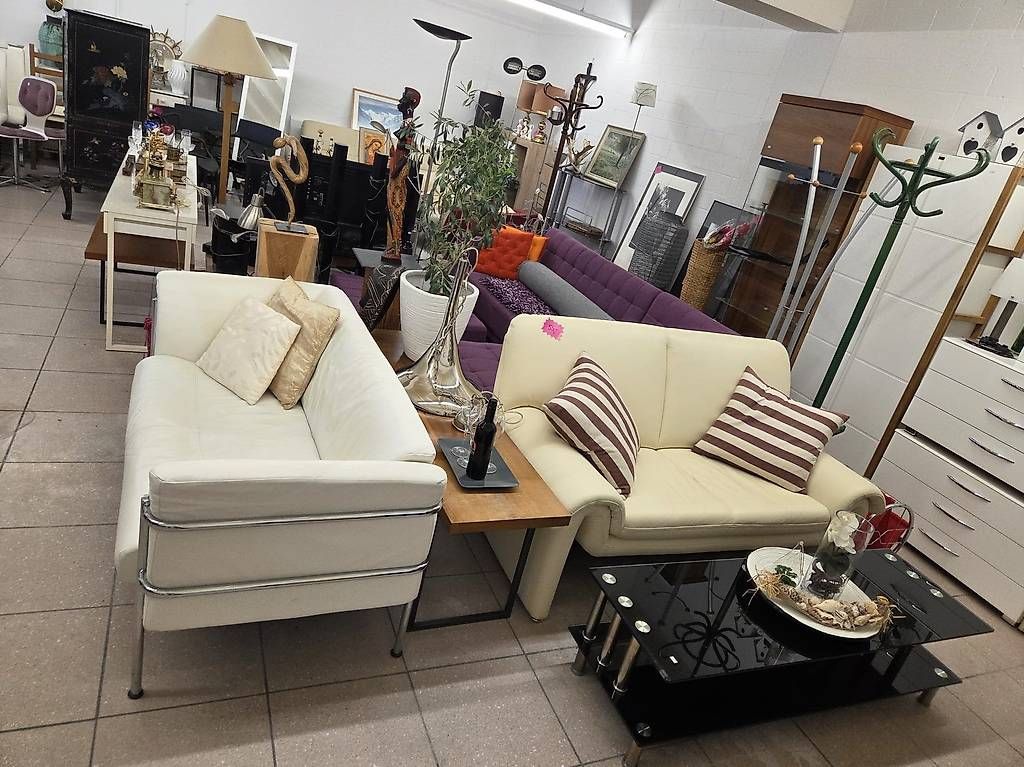 Sofas: Kleines Sofa in Creme zu verkaufen – D'occasion à oberaach par osterloh_antik 3