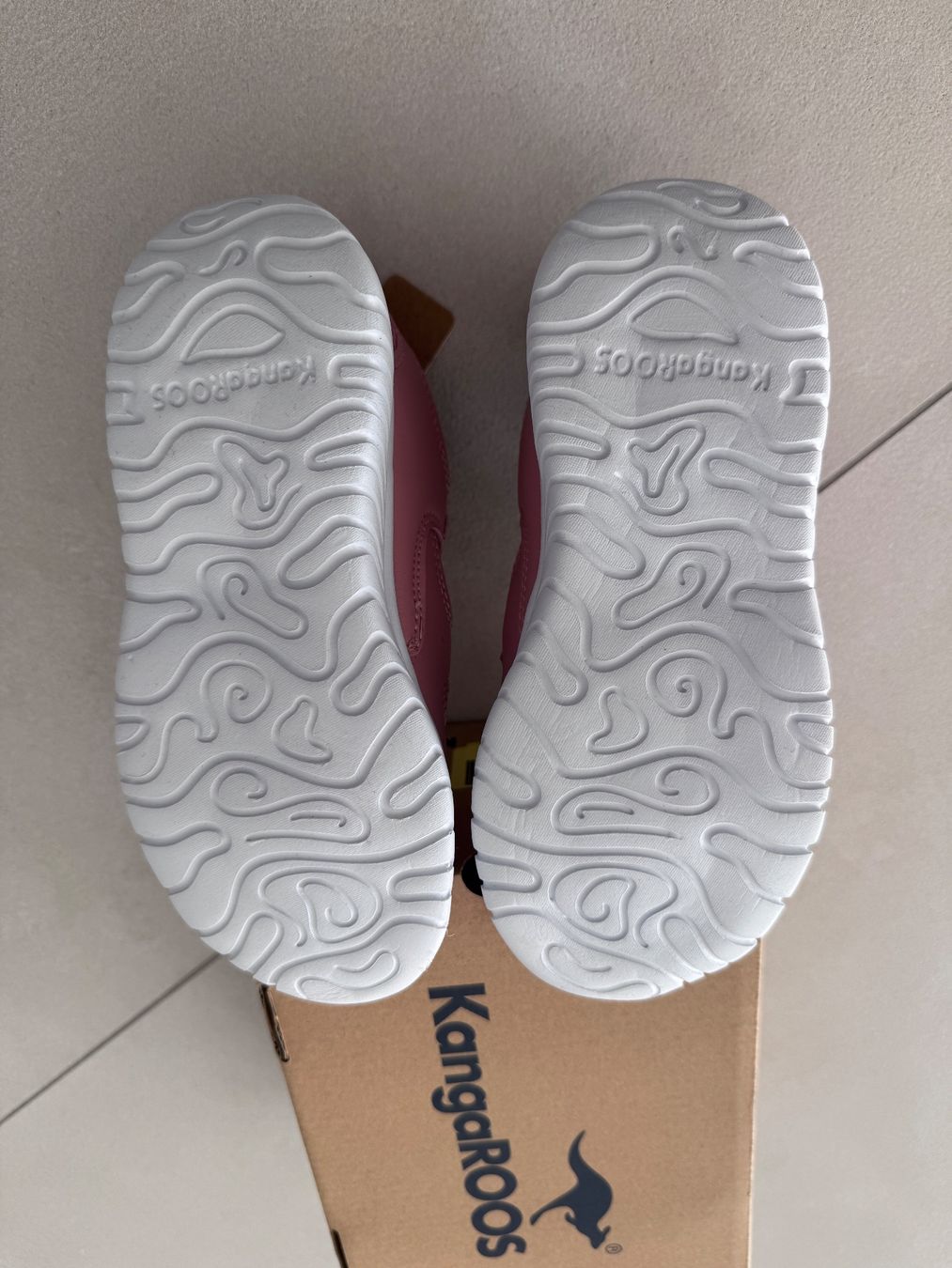 Scarpe per ragazze: Offene Sneaker Sandalen Grösse 30 – Nuovo e nell'imballaggio originale da Bonaduz venduto da lut_6rts 2