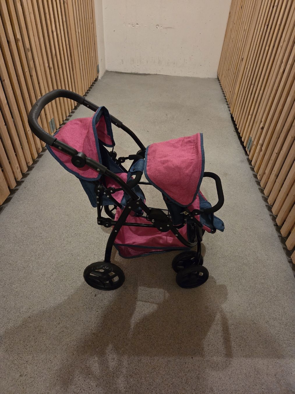 Carrozzine per bambole: Zwillingspuppenwagen – Usato da Root venduto da Melissa011113