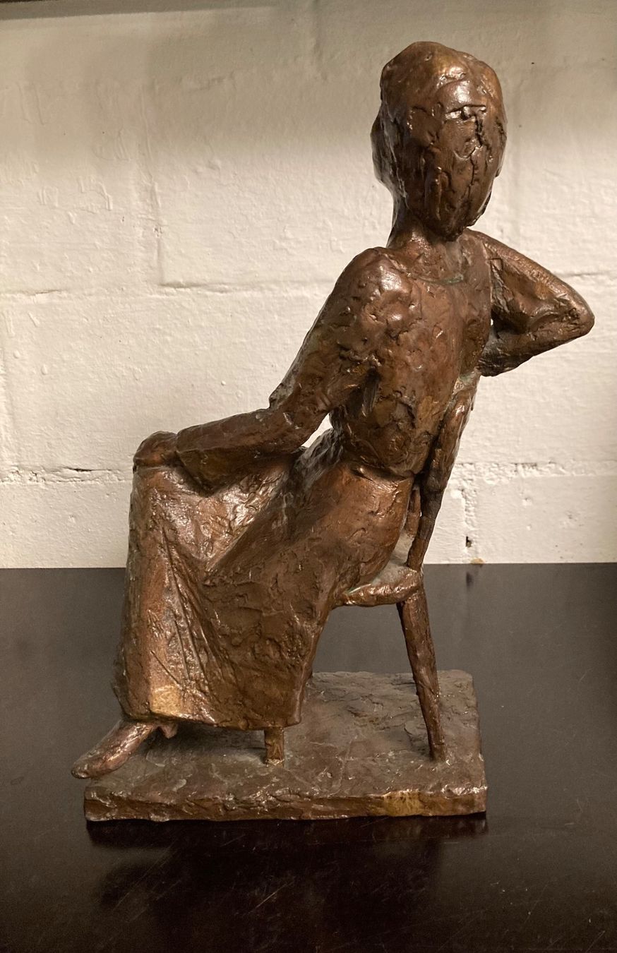 Statuette: Bronzefigur Frau sitzend – Usato da Riniken venduto da begeh-r-bar 3