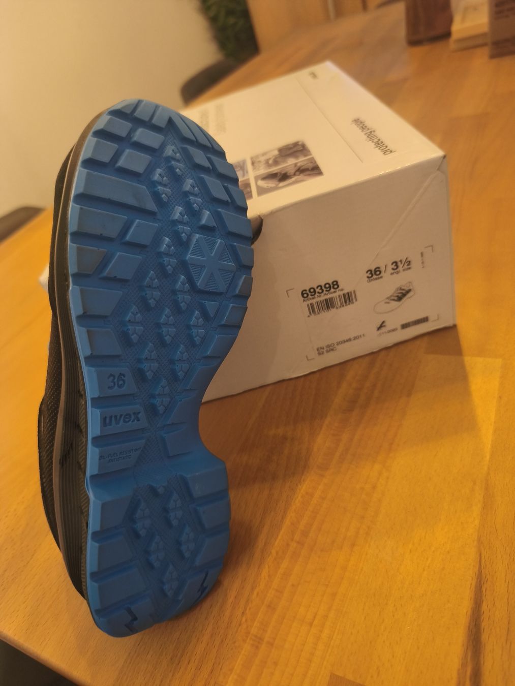Uvex Scarpe da uomo: Sicherheitshalbschuh uvex 2 trend Schuhgröße 36 – Nuovo e nell'imballaggio originale da Bühler venduto da DealHaus_Ostschweiz 2
