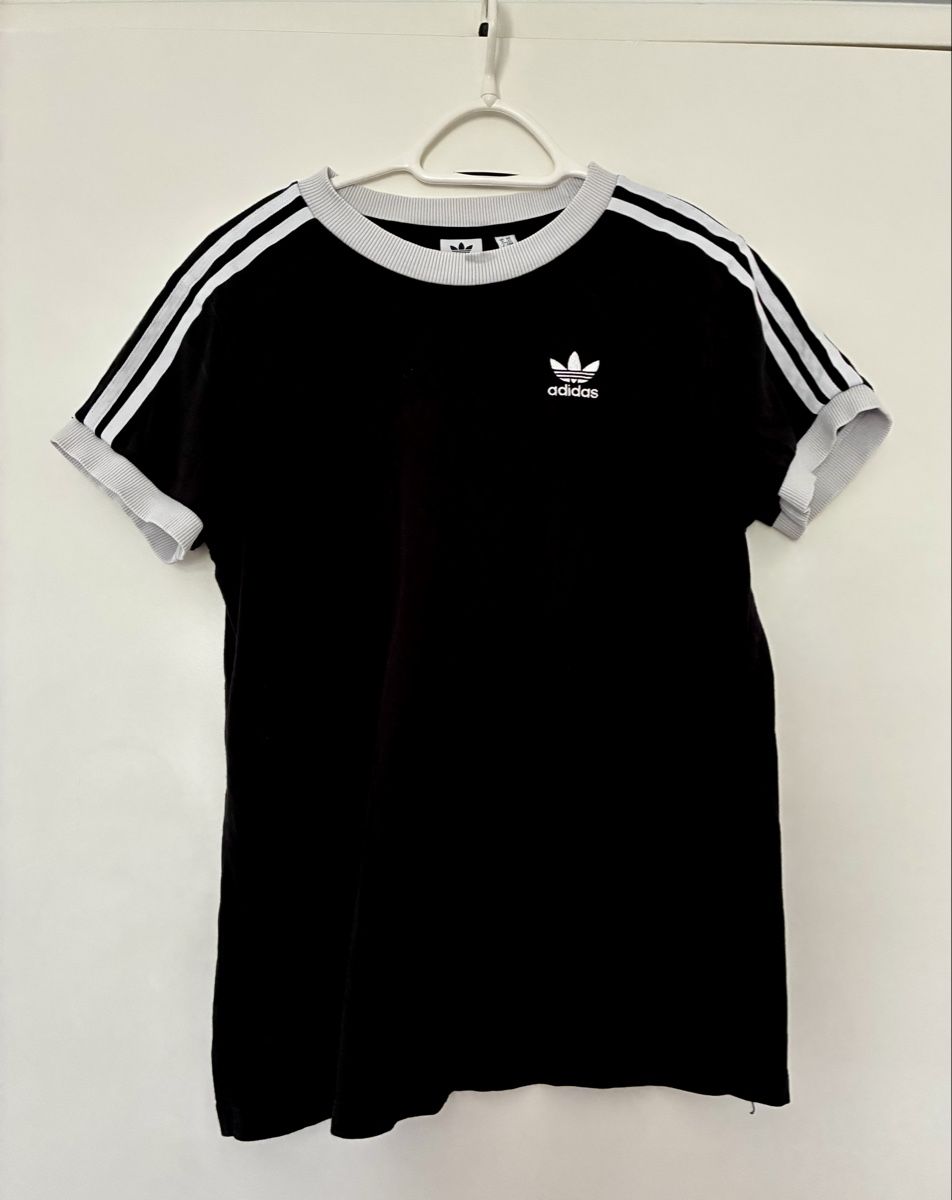 Adidas T-shirt: Adidas T-Shirt – Nuovo (secondo la descrizione) da Unterengstringen venduto da vivienneberger