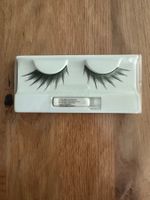 Faux cils avec couleur verte
